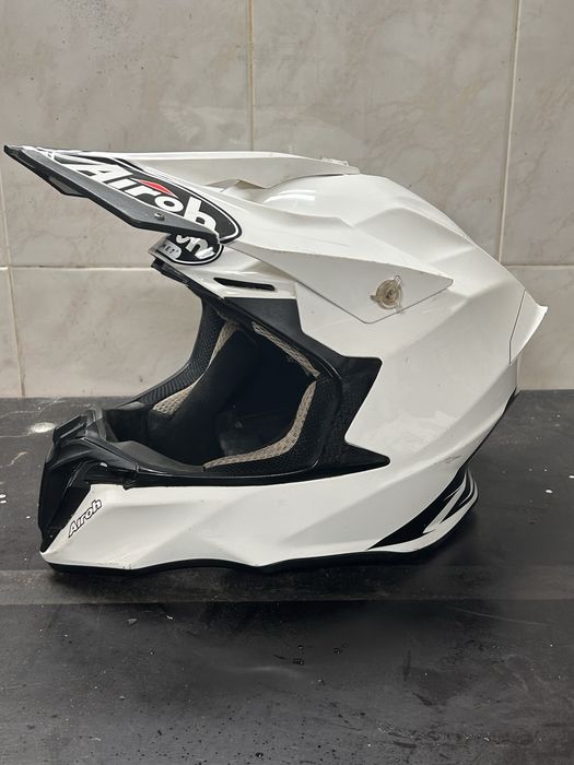 Capacete Airoh Branco