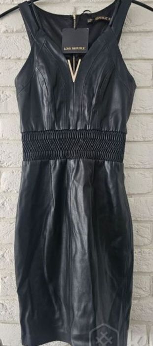 Сукня жіноче чорне шкірчне на шовковій підкладці , та блискавка ззаду