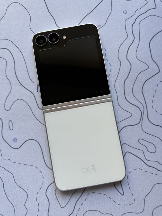 Samsung Z Flip 7 FE White
