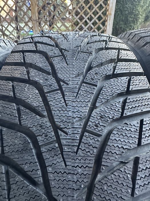Шини  Hankook winter 215/60 r16