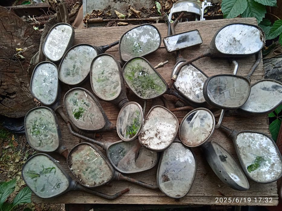 зеркала на скутер разные