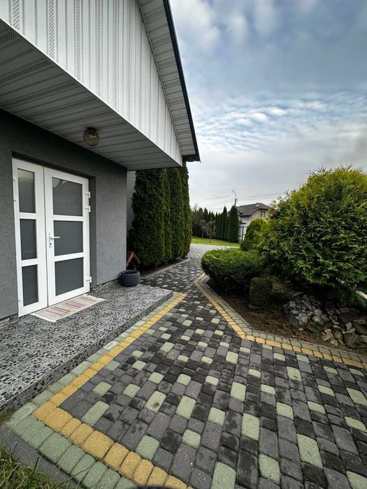 Продається будинок у Тячеві