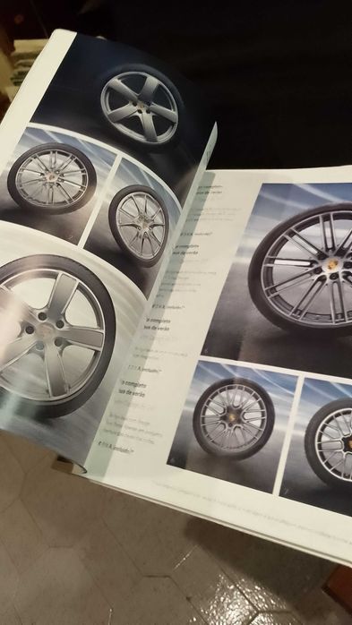 Livro / Catálogo Porsche 2019 ON/OF