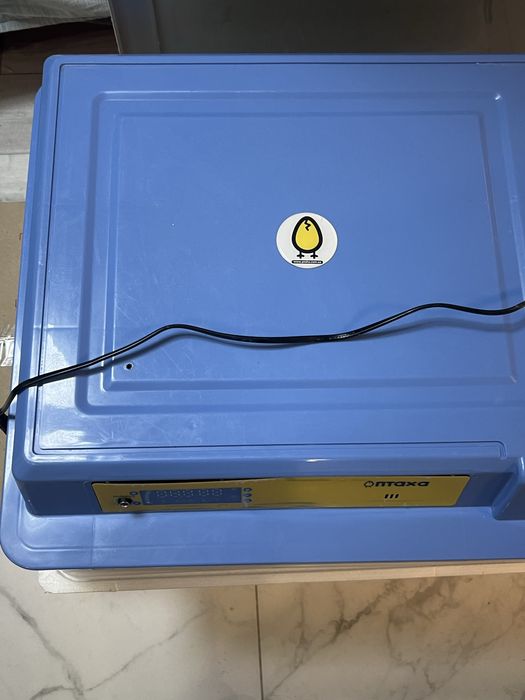 Автоматический инкубатор птаха 128В