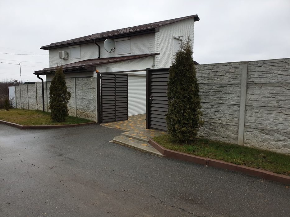 Продам загородный дом, евроремонт , 10 км от Харькова