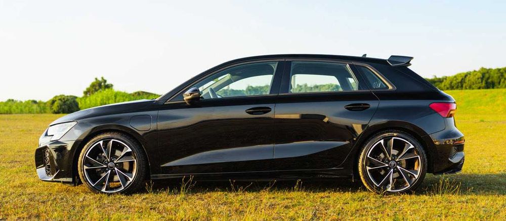 Audi A3 40 TFSIe Look RS3