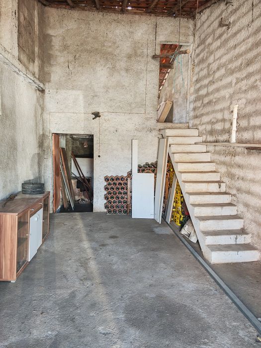 Garagem a venda condeixa