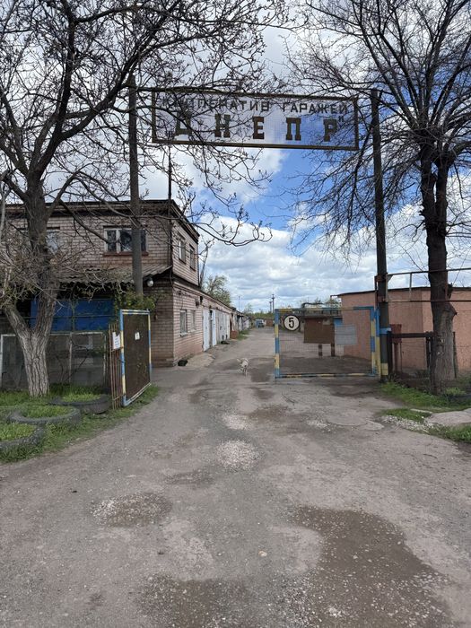 Сдам гараж на 17 кв