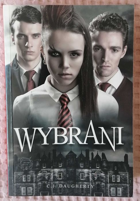 Wybrani - C.J. Daughtery