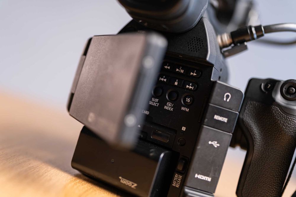 Kamera cyfrowa Canon EOS C100 Mark II