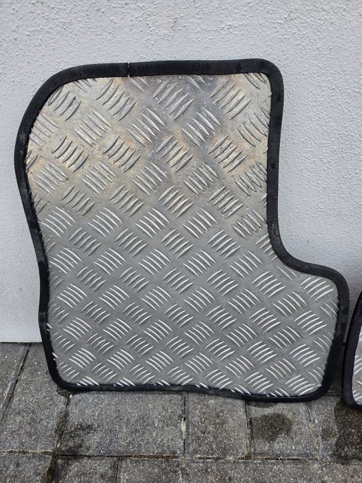 Tapetes de alumínio para Peugeot 206