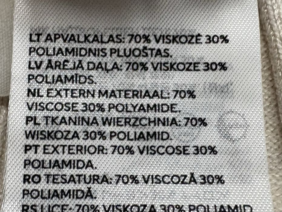 Komplet dziewczęcy dzianinowy r. 146