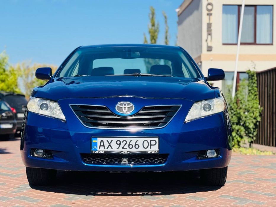 Продам тайоту камрі 40