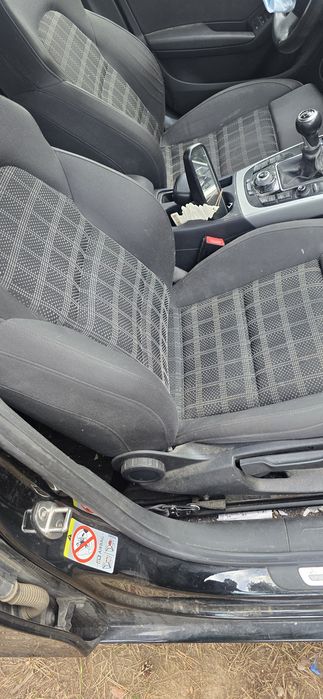 Fotele przednie Audi A4 B8 07-11 grzane szkocka krata Europa