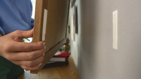 TESA Rzepy Samoprzylepne POWERSTRIPS CLICK biały rozmiar L 8,5 cm x 2