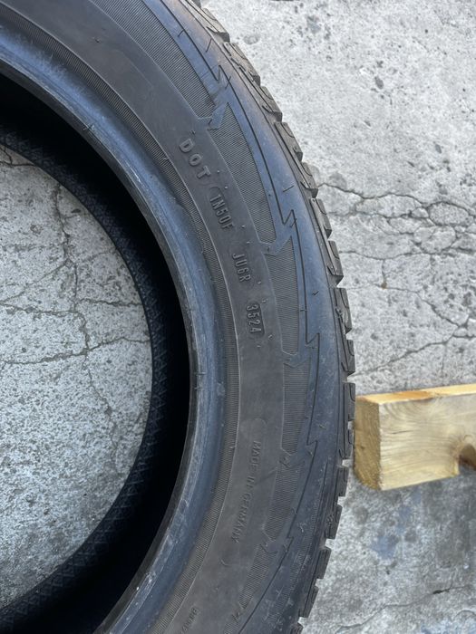 Продам пару зимових шин GoogYear 205/55 R16