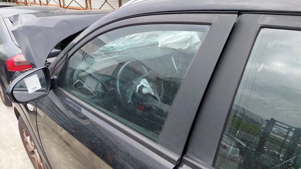 Porta frente esquerda HYUNDAI Tucson (TL)