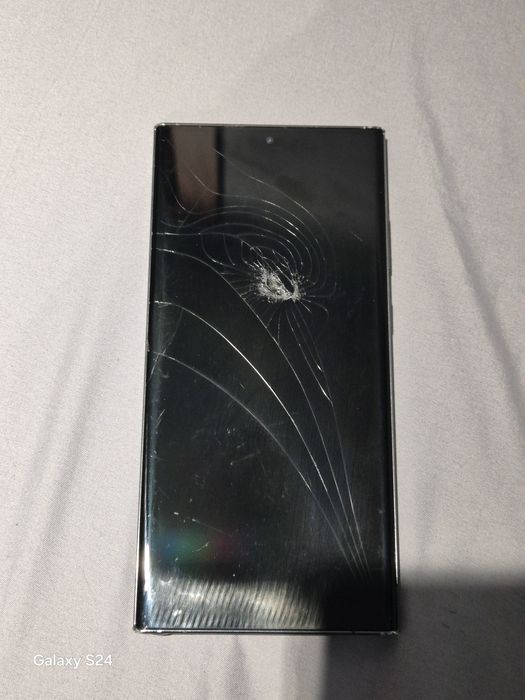 Samsung Galaxy S23 Ultra stan średni