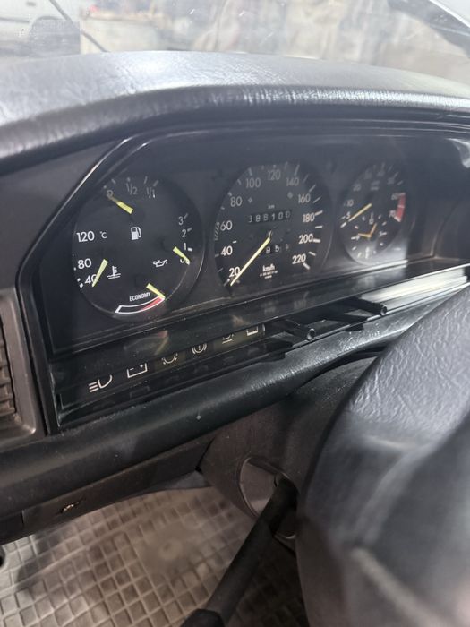 Мерседес 190е 2.0 бензин автомат