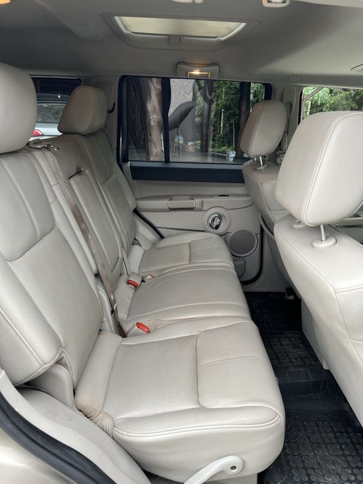 Jeep commander  2006r 5.7hemi