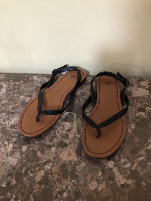 Sandálias H&M tam 36