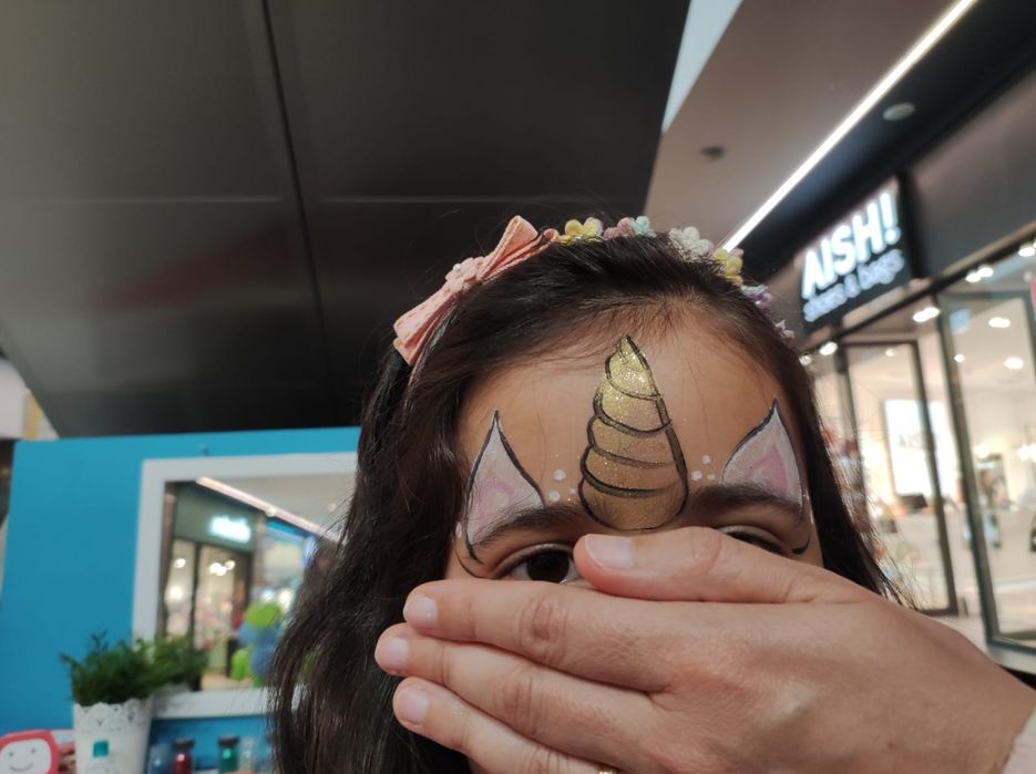 Animação - Pinturas faciais e Néon, Balões, Tatuagens glitter, brindes