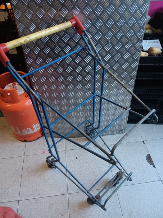 Carrinho compras ou expositor