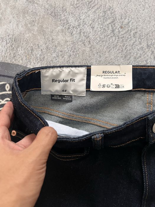 Джинсы новые темно-синие H&M