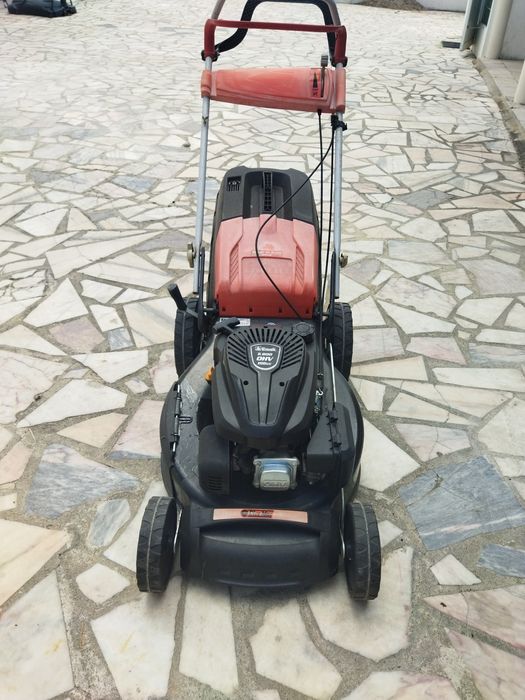 Máquina cortar relva Óleo Mac