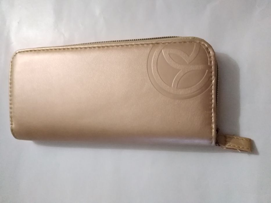 DIA DOS NAMORADOS - Conj bolsa e pincéis maquilhagem Yves Rocher NOVOS