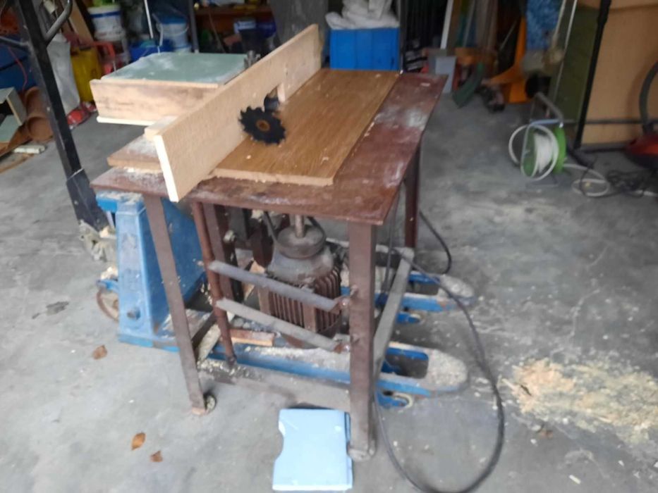 Frezarka dolnowrzecionowa