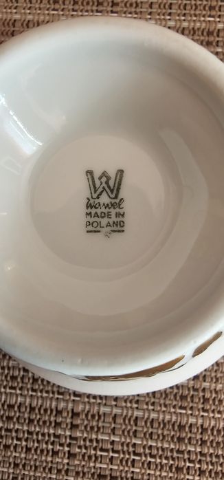 Porcelana biała ze złotem Wawel