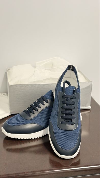 Продаж взуття Pollini Італія Оригінал