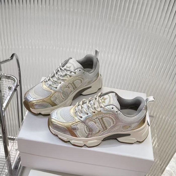 Sneakersy Dior Chrono Gold