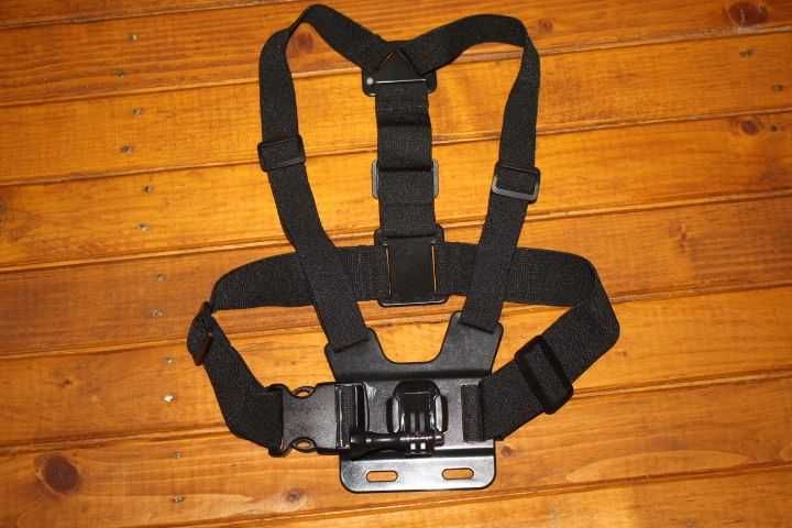 Кріплення для екшн камери GoPro на груди з болтом Крепление экшн камер