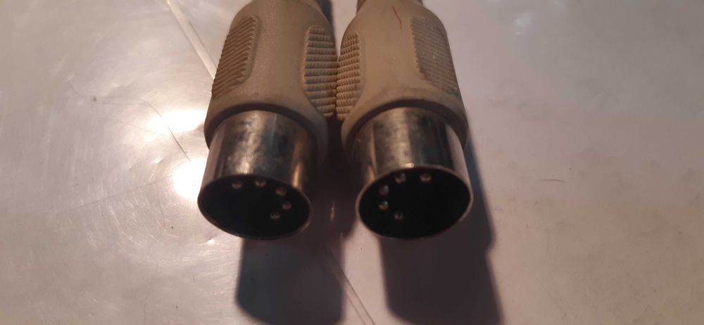 2 stare przejściówki 5 din do komputerów