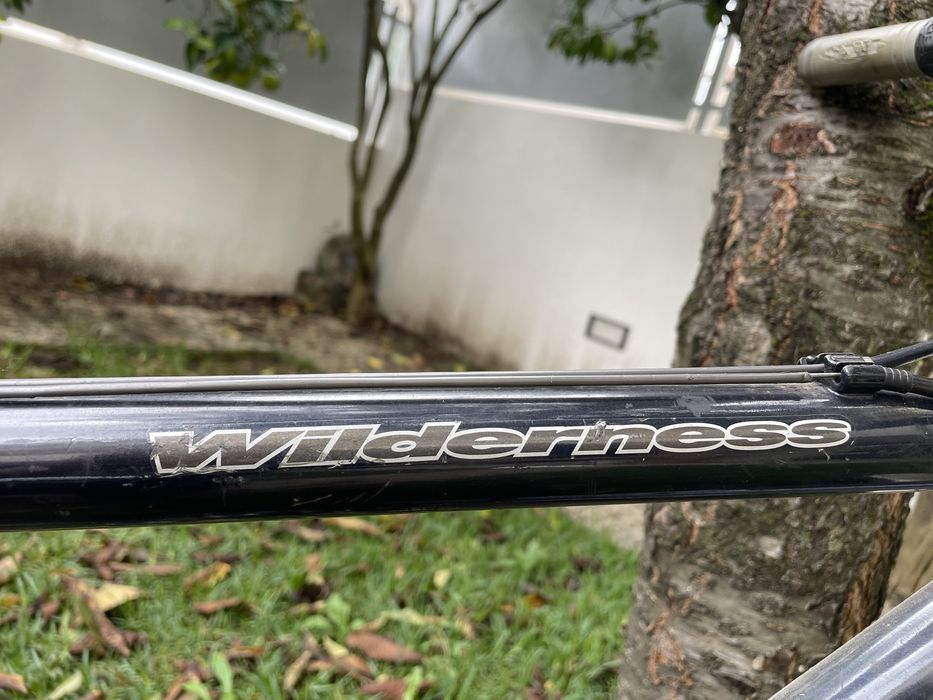 Bicicleta desportiva para adulto