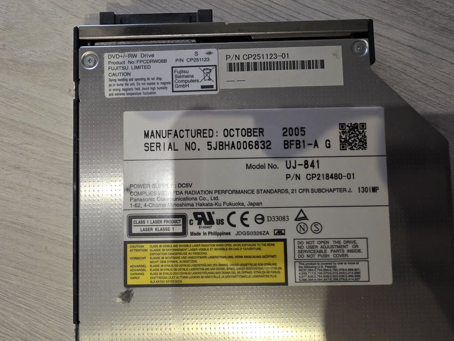 DVD RW nad optyczny do laptopa.