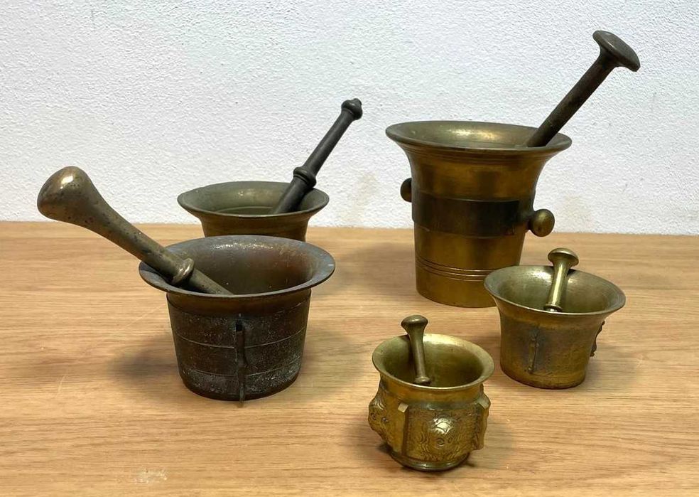 almofarizes e pilões de latão, colecionáveis ou antiguidades,