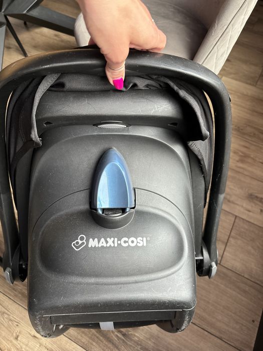 Fotelik/ nosidelko dla niemowlaka