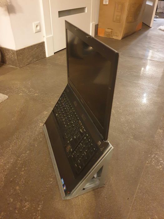 Dell Precision M4600 Core i5 2520M  / 8 GB / 60 GB SSD - 4 monitory