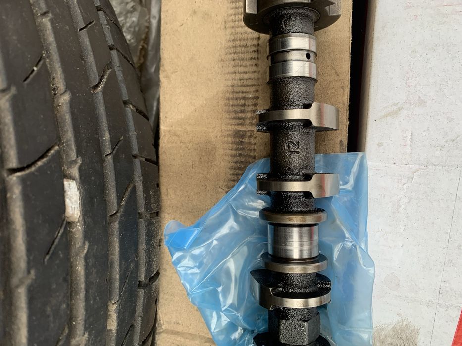 Продам распредвал логан 2