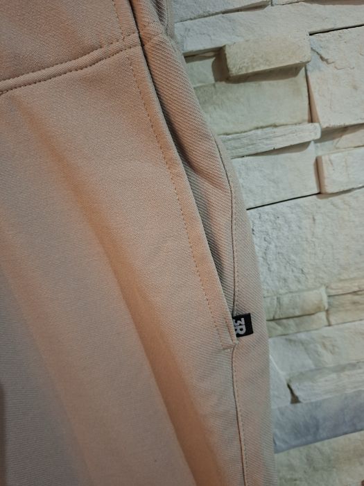 Proste beżowe nowe casulowe spodnie 3xl