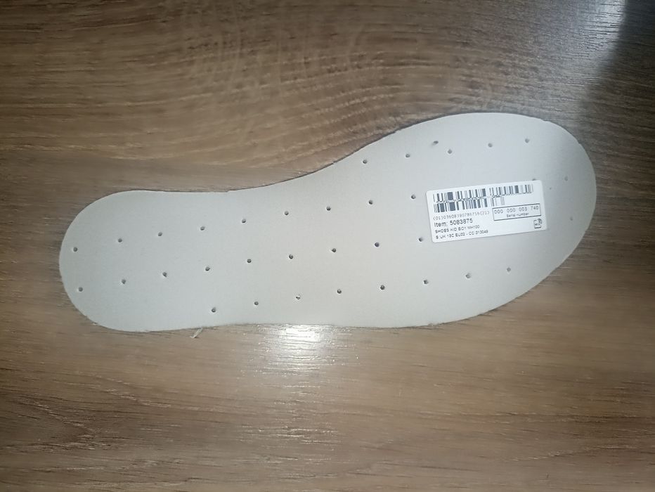 Кросівки фірми decathlon