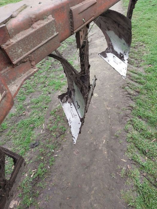 Продається плуг плм5