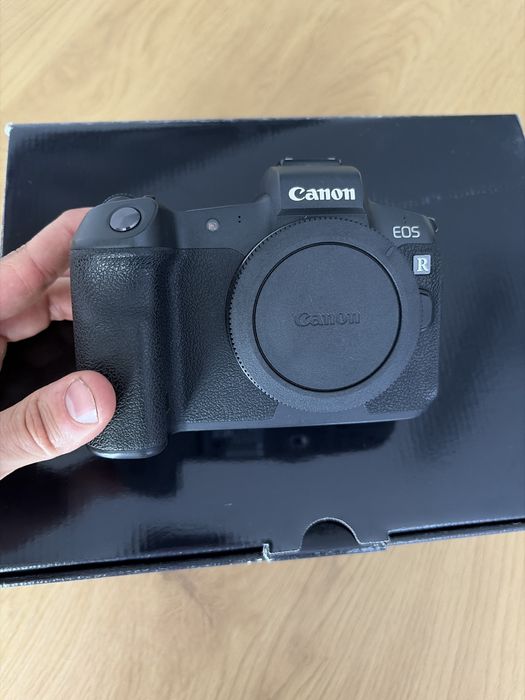 Aparat Canon R bezlusterkowiec
