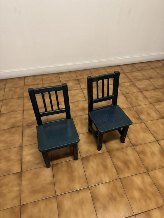 2 Children's Chairs and 1 Children's Table64398344046466122