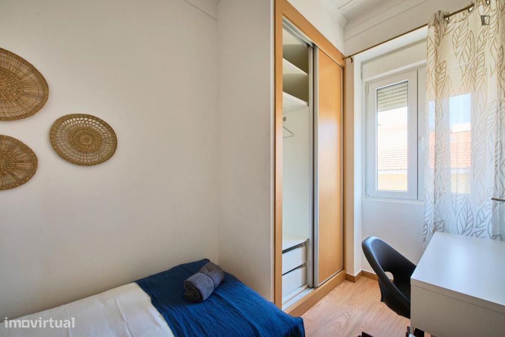 Quarto - localizado em Alameda Lisbon