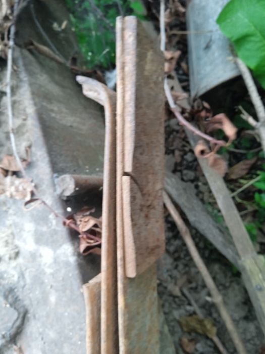 Ресора зіл130 труба глушника