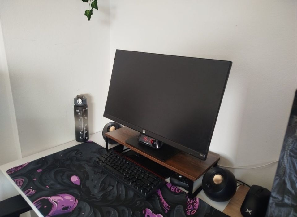 Conjunto, secretária com gaveta e monitor gamer